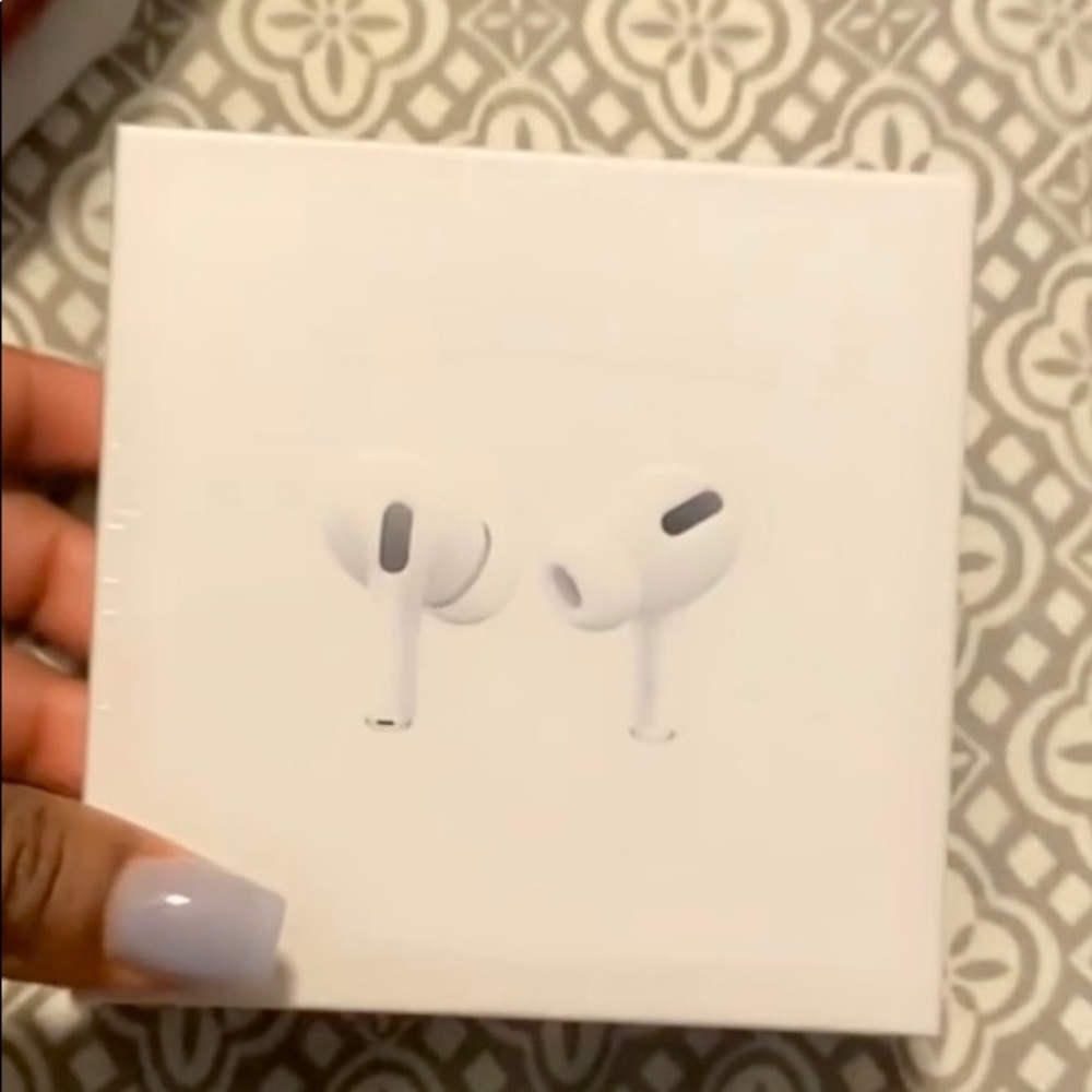 NEW Apple AirPods Pro